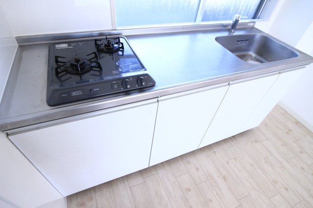 拡大写真:高津橋マンション 3階302のキッチン