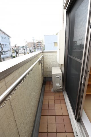 拡大写真:アロハ舞子 2階202のバルコニー