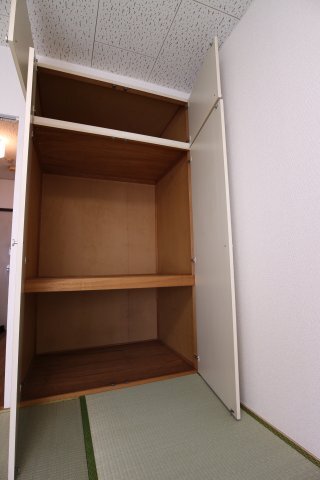 拡大写真:Leeハイム 2階207の収納
