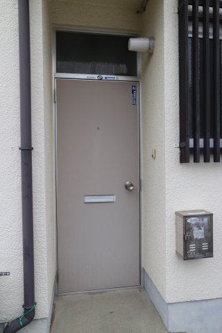 拡大写真:レジデンス王塚 4のエントランス