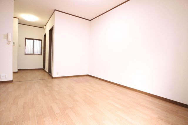 拡大写真:セオコート朝霧 1階103の内装
