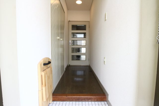 拡大写真:グランツ垂水 3階306の玄関