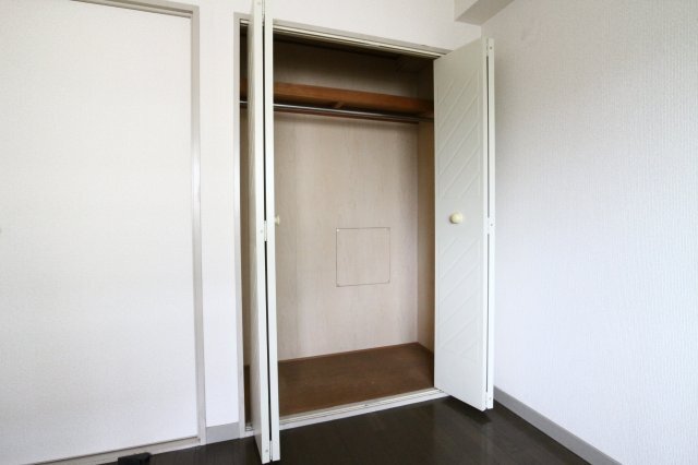 拡大写真:グランツ垂水 3階306の収納