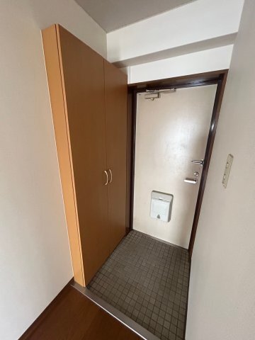 拡大写真:マノワールINO 4階402の玄関