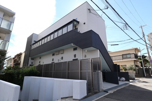 拡大写真:ラネージュ五色山 1階102のエントランス