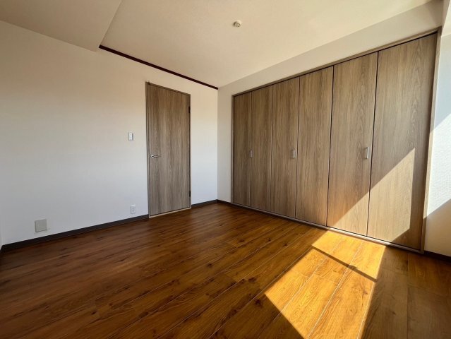 拡大写真:メゾン霞ヶ丘 4階401の居間