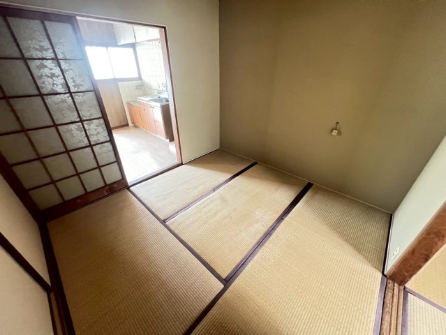 拡大写真:グリーンハイツ垂水 2階202の居間