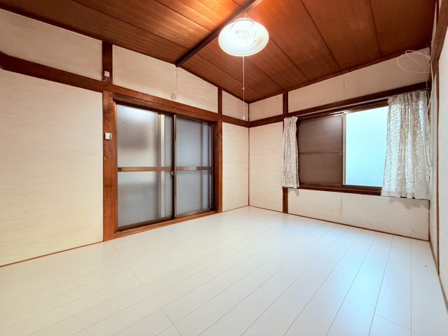 拡大写真:星が丘2丁目戸建 1階0の居間