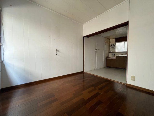 拡大写真:山手4丁目テラスハウス 1階1の居間