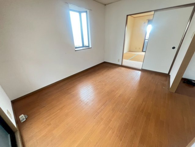拡大写真:サクレクール・コーベ 2階205の子供部屋