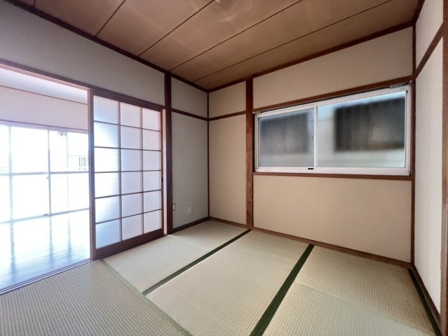 拡大写真:離宮前町1丁目戸建 1階〆の子供部屋