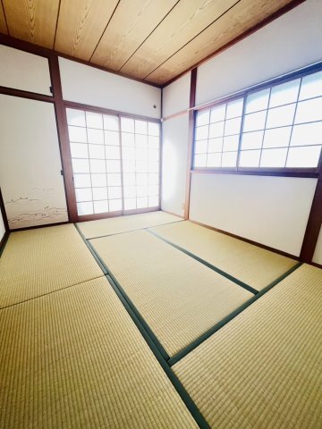 拡大写真:離宮前町1丁目戸建 1階〆の寝室