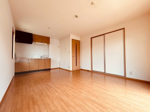 拡大写真:グランディールNKT 2階202の居間