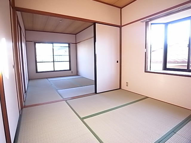 拡大写真：サンシティ今寺 4階403の寝室