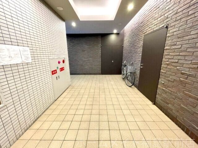 拡大写真：インテリジェンス御堂 3階305のロビー