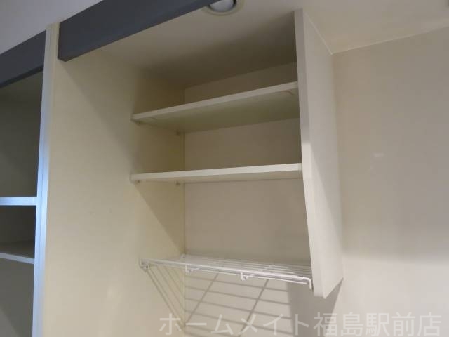 拡大写真:セイワパレス堂島シティ 5階513の収納