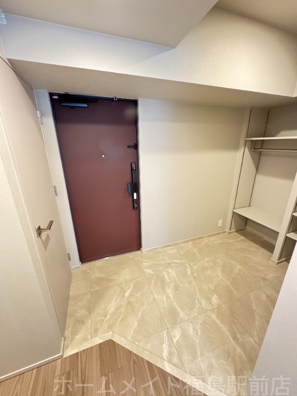 拡大写真:S-RESIDENCE福島diverse 2階206の玄関