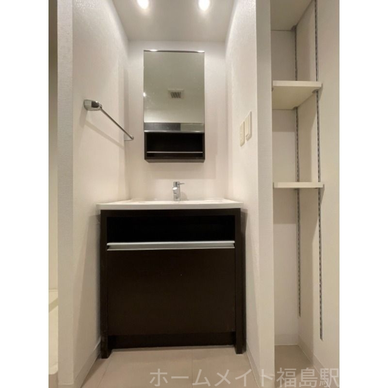 拡大写真:アプリーレ堺筋本町 6階605の洗面所