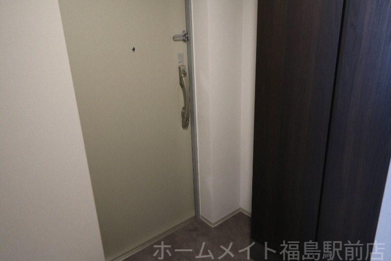 拡大写真:DAIYA STORK 阿波座 6階603の玄関