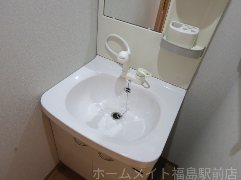 拡大写真：メゾン西梅田 9階907の洗面所