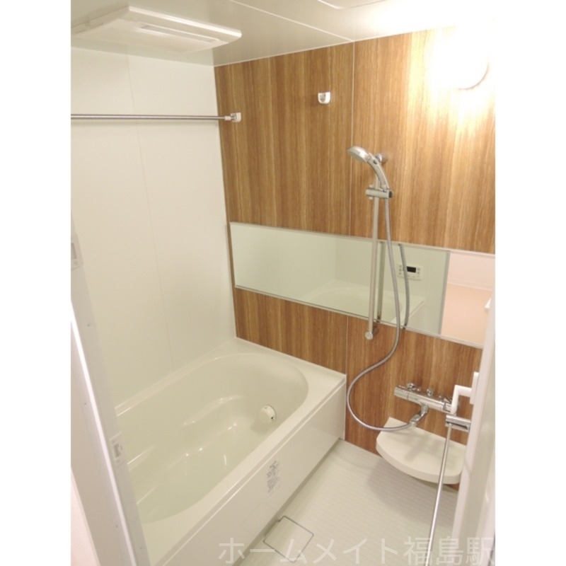 拡大写真:Premiere Maison 8階802のバス