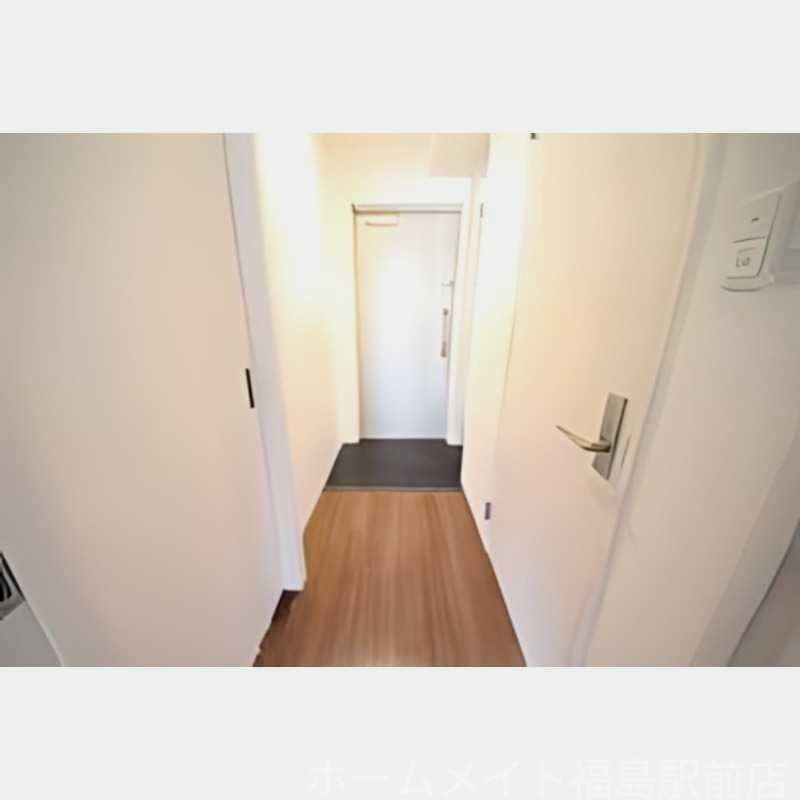 拡大写真:Premiere Maison 8階802の玄関