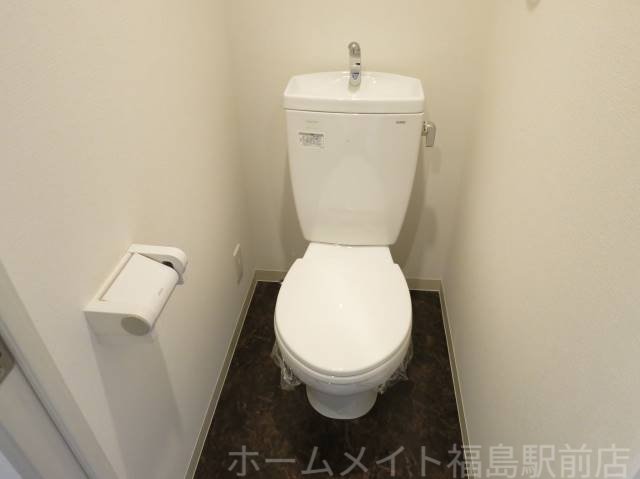拡大写真:プレサンス福島ニューゲート 7階705のトイレ