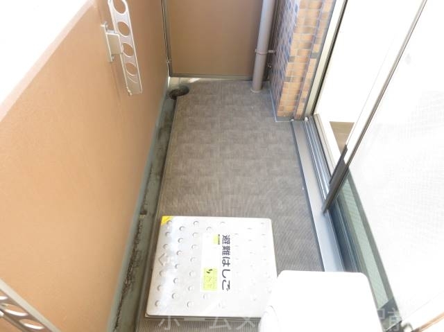 拡大写真:プレサンス福島ニューゲート 7階705のバルコニー