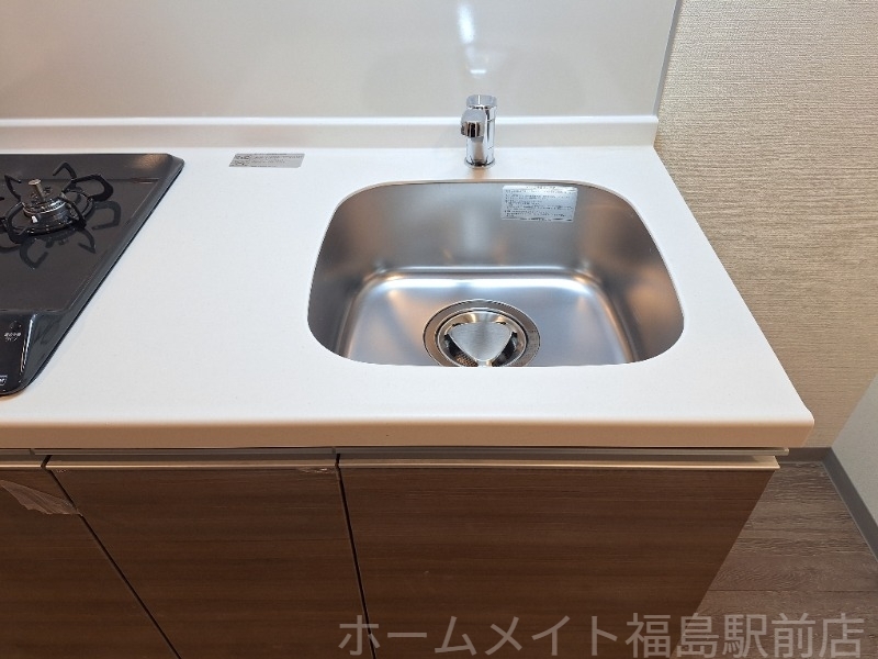 拡大写真:コンフォリア新梅田 14階1402のキッチン