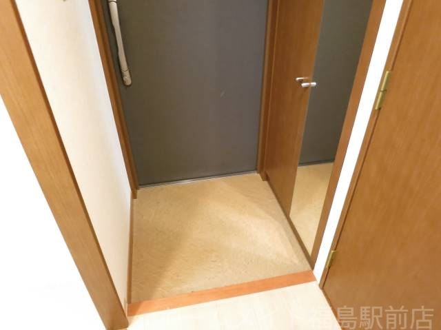 拡大写真:福島プライマリーワン 3階302の玄関