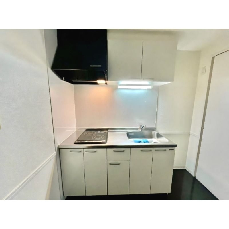 拡大写真:メゾン・ド・ヴィレ内本町 5階504のキッチン