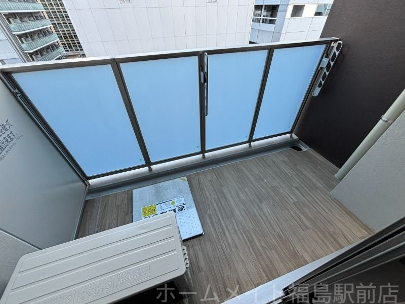 拡大写真:プライムアーバン南森町 10階1002のバルコニー