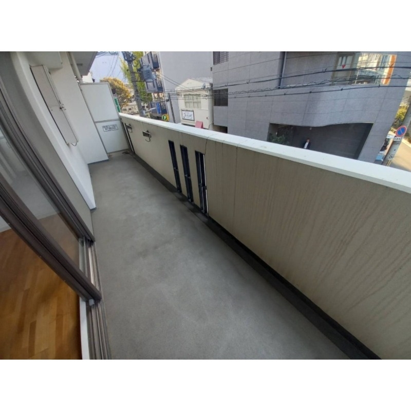 拡大写真:CASSIA福島駅前 8階806のバルコニー