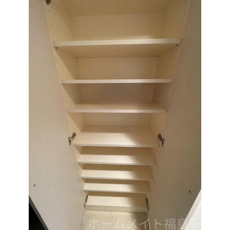 拡大写真：S-RESIDENCE　Hommachi Marks 12階1205の玄関