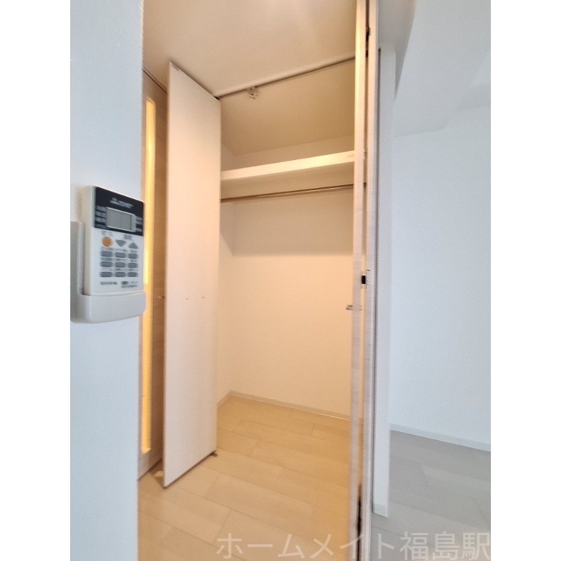 拡大写真:ファーストステージ梅田WEST 8階805の収納