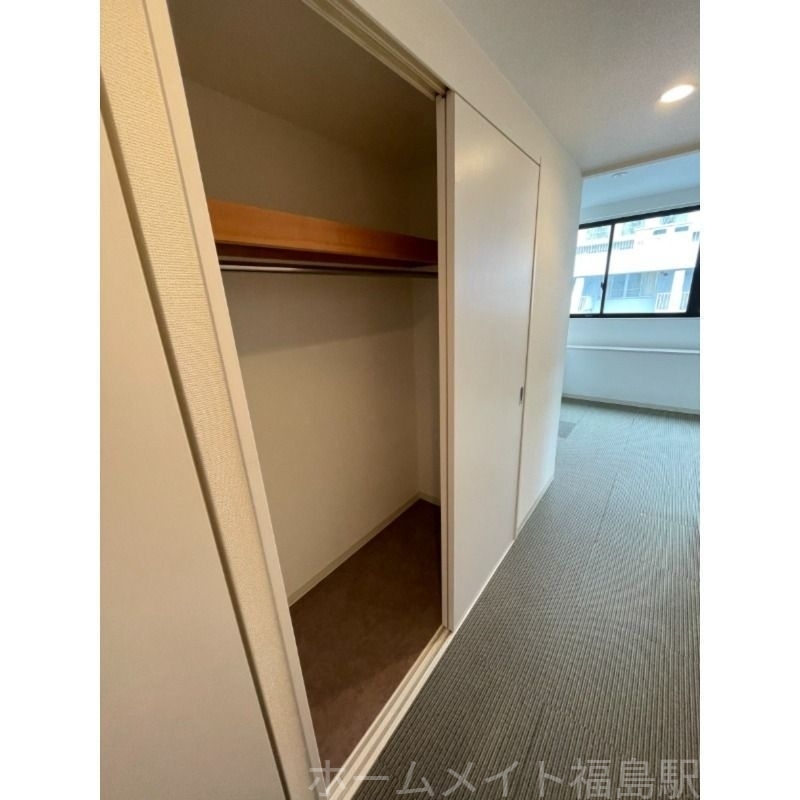 拡大写真:クリスタルブライト本町東 4階401の収納