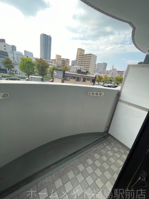 拡大写真:ノルデンハイムリバーサイド天神橋 8階B806のバルコニー