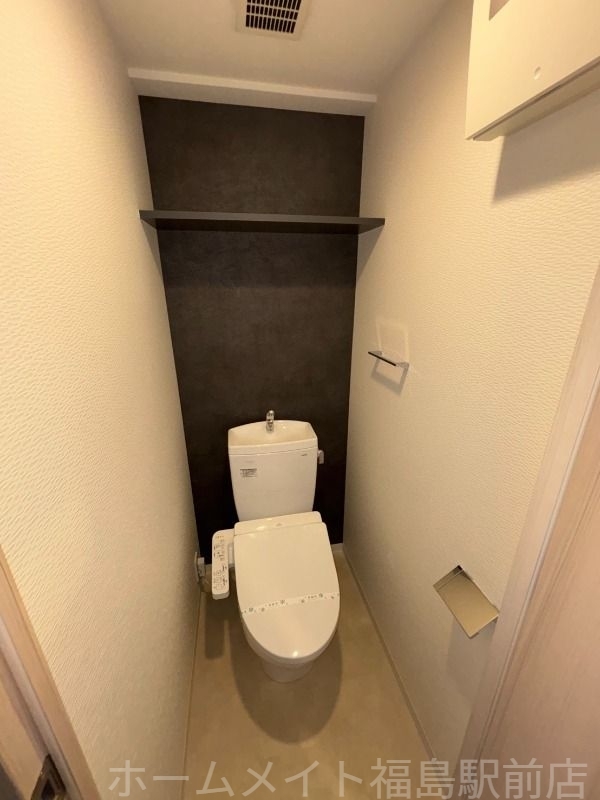 拡大写真:S-RESIDENCE難波大国町Tres 7階706のトイレ