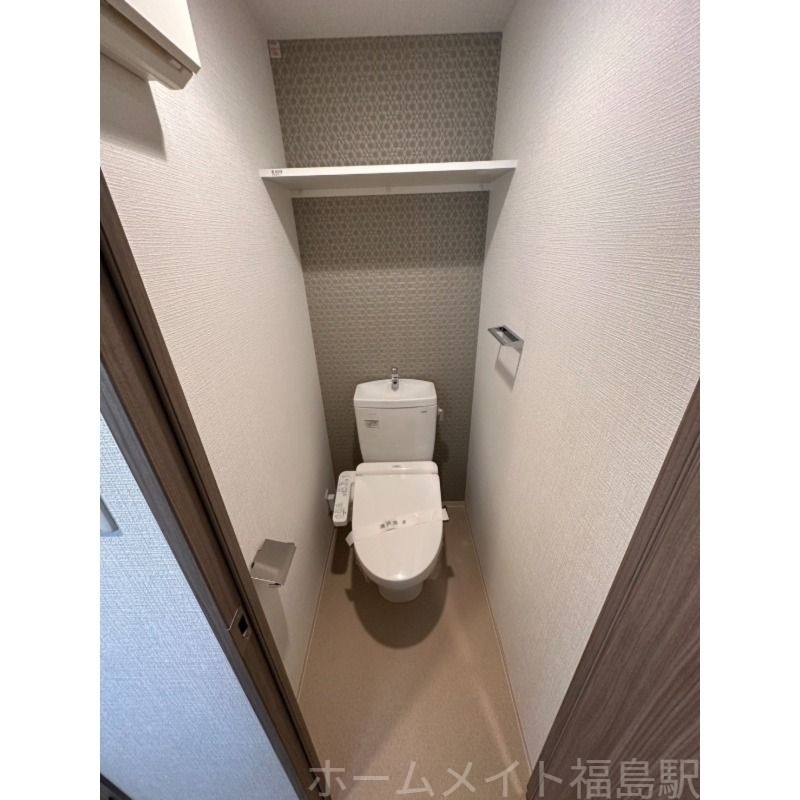 拡大写真:エスリード中之島ザ・コア 4階403のトイレ