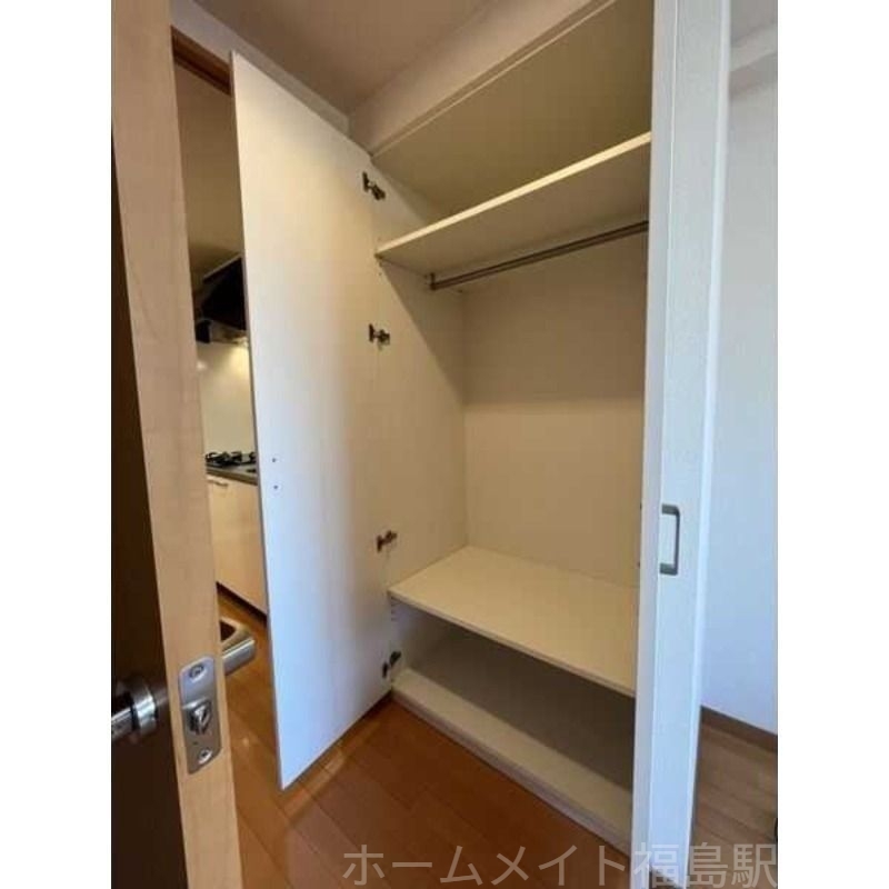 拡大写真:プロシード弁天町 4階409の収納