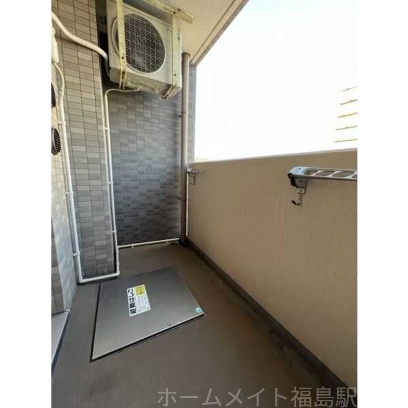 拡大写真:プロシード弁天町 4階409のバルコニー