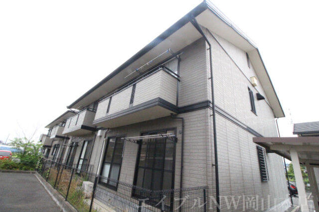 拡大写真:ペガサスB棟 2階201の建物外観