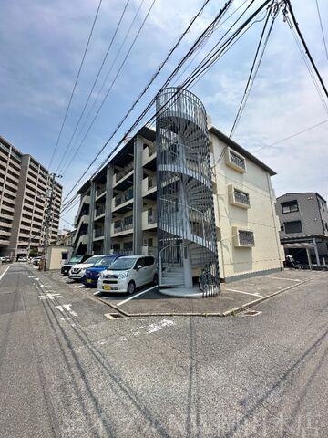 大供マンションの外観
