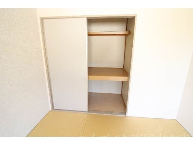 拡大写真:ペガサスB棟 2階201の収納