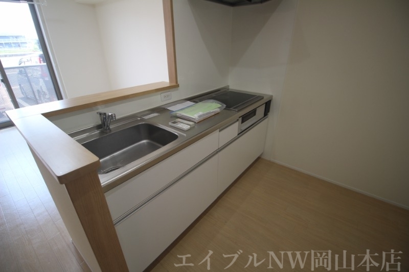 拡大写真:エルメホール 1階102のキッチン
