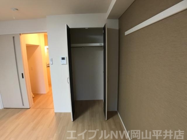 拡大写真:ヴァルトハイム・西大寺 1階101の収納