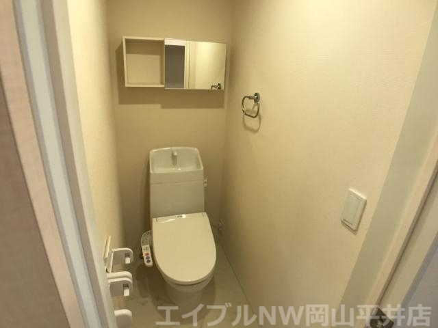 拡大写真:仮)スターテラスⅡ西大寺 1階103のトイレ