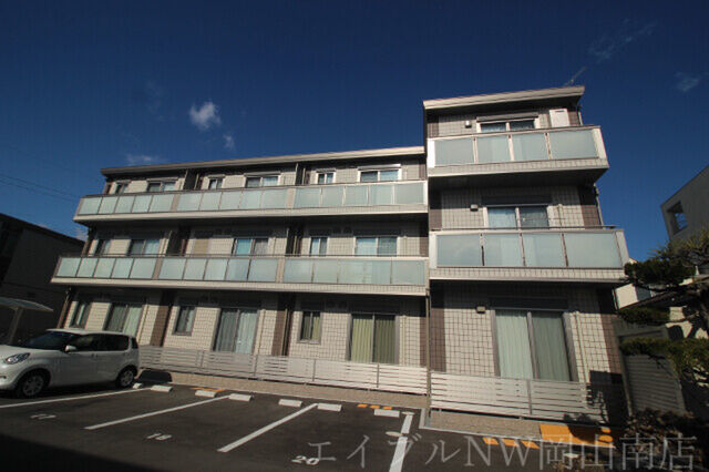 岡山市南区芳泉3丁目の外観