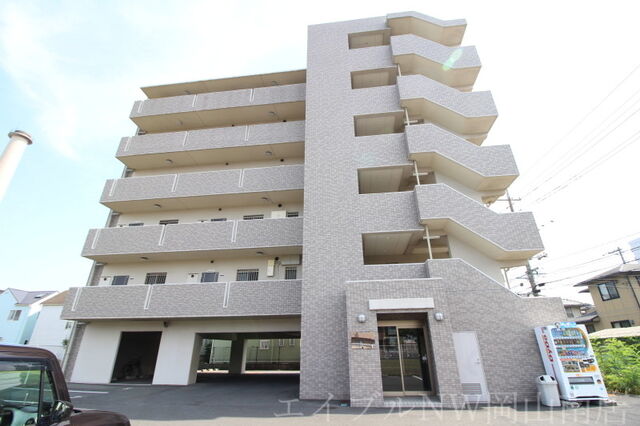岡山市南区豊成1丁目の外観