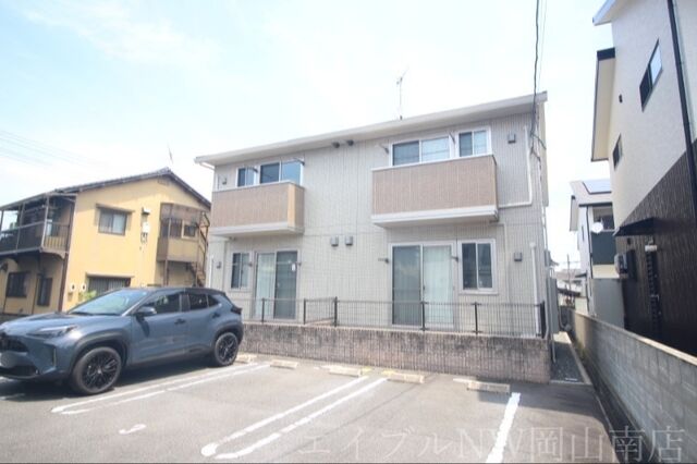 拡大写真:岡山市南区福成3丁目 2階202の外観